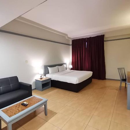 Grace Hotel Lahad Datu Extérieur photo